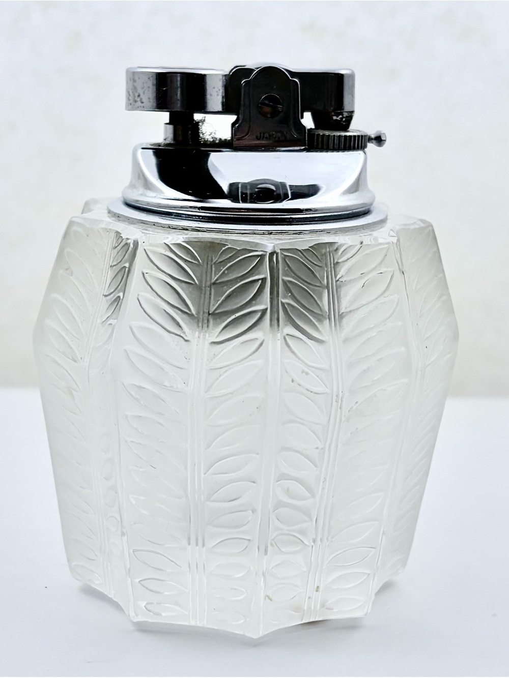 Vintage Lalique Crystal JAMAIQUE Table Lighter